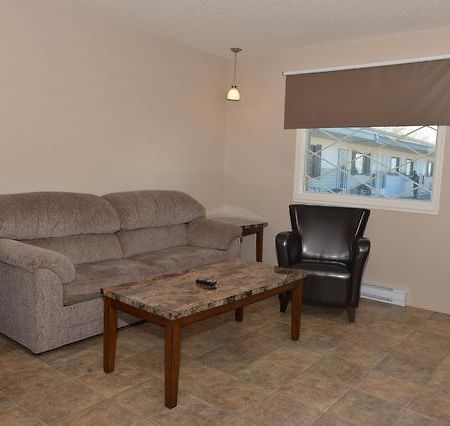 Swan River Thunderhill Motel And Suites المظهر الخارجي الصورة